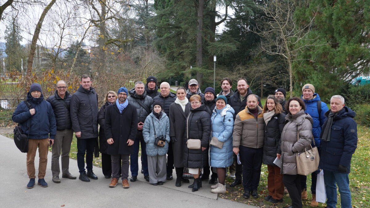 Gruppenfoto mit ukrainischer Delegation